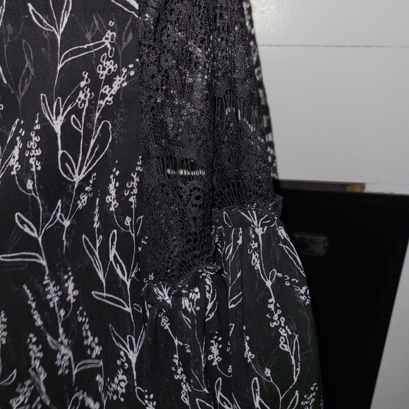 Zara Blouse - Picture 3 of 10